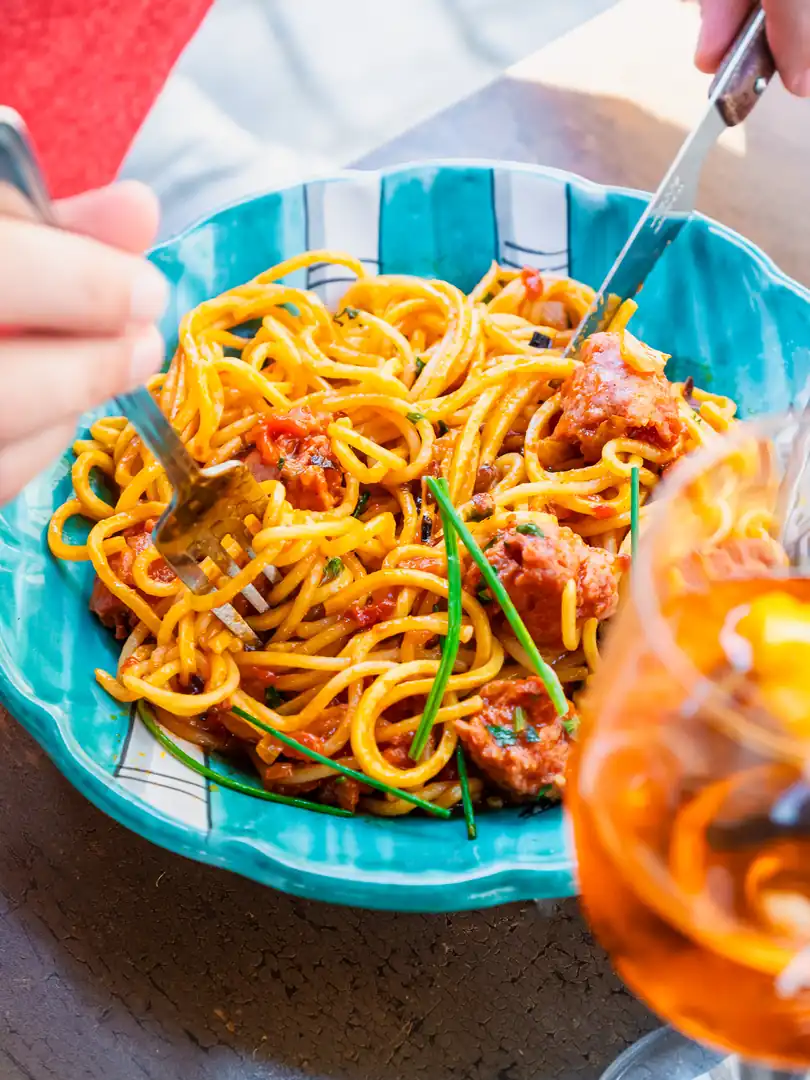 Plat de pâtes servi à La Dolce Vita